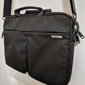 Incase laptop bag sleeve